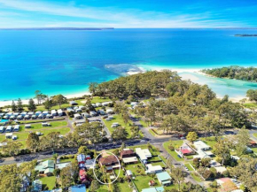 Burrill by the Beach by Experience Jervis Bay, Huskisson